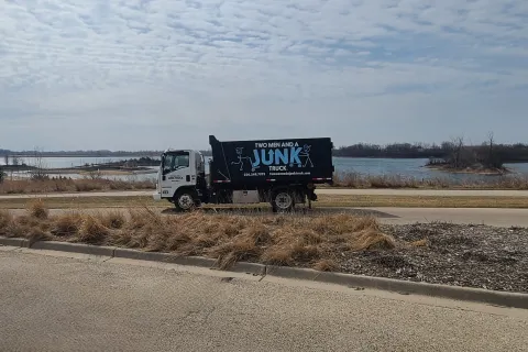 Junk Truck in Crystal Lake, IL