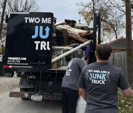 junk haulers in columbus are removing junk using their junk removal company junk truck