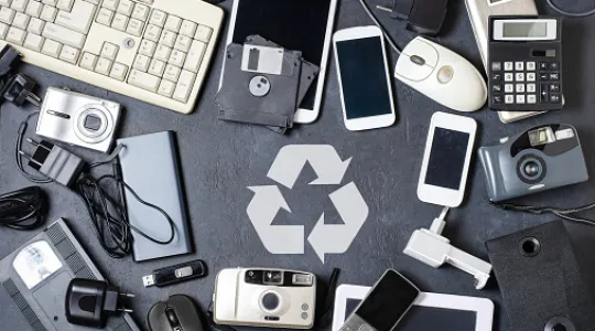 various types of electronic devices, such as TVs, monitors, computers and peripherals, cameras and related supplies, radios, video and DVD players, PDAs, sound systems, phones/cell phones, and CD/MP3 players