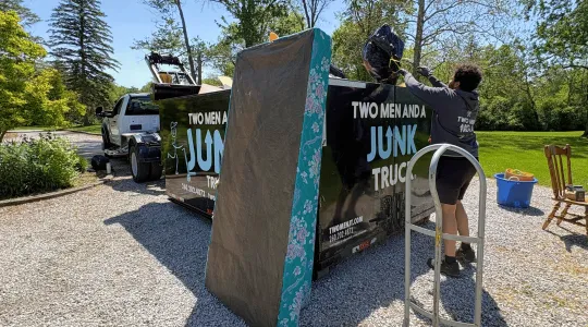 Picture of junk truck